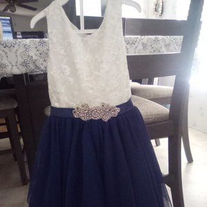 Girls dress